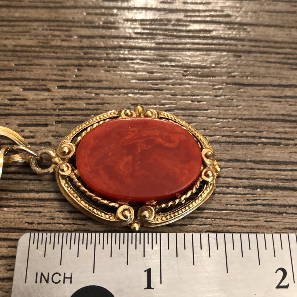 Antique Gold Chain Bracelet w/Faux Stone Cameo - Picture 12 of 16